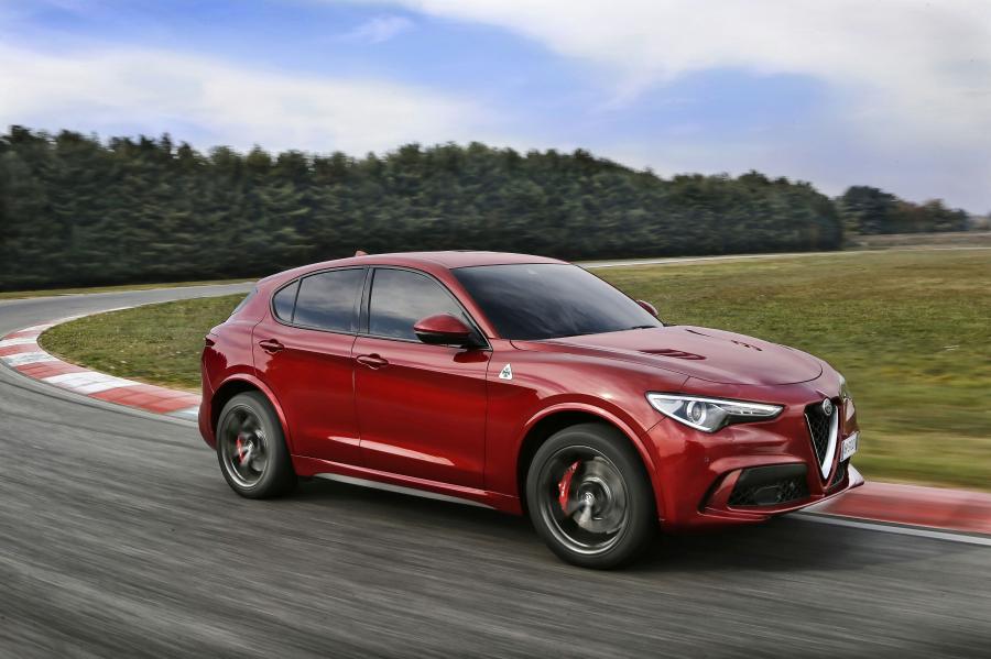  Alfa Romeo Stelvio Quadrifoglio (949) 2017 года  (WW) (фото 1 из 51)
